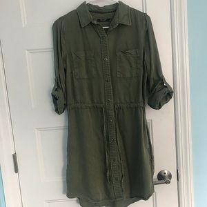 Green Button-up Dress WITH POCKETS